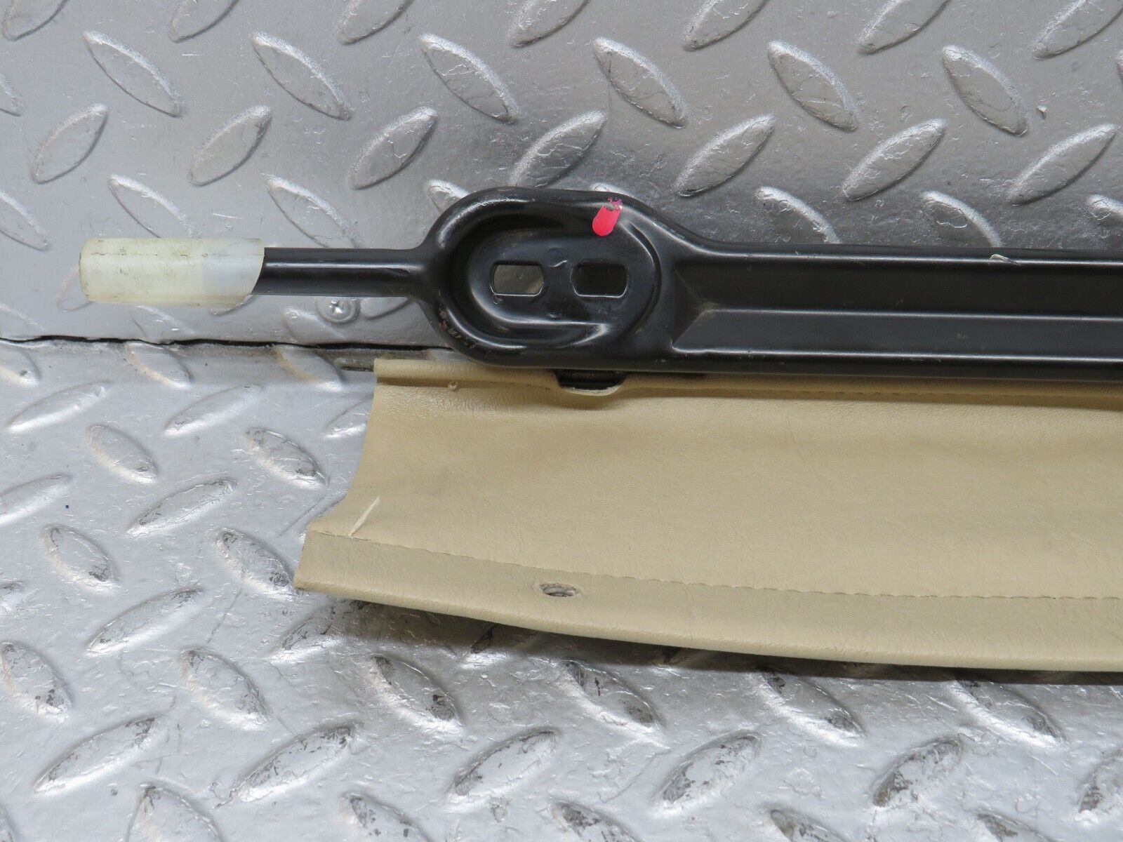 36839 Mercedes-Benz R129 300SL-24 Front Left Seat Under Cover Beige Leather