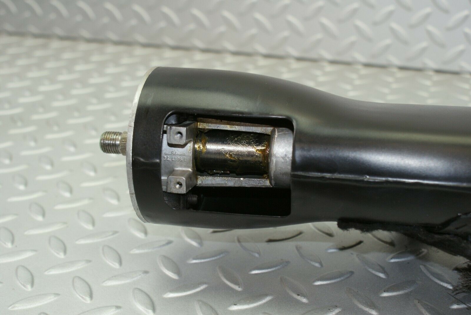 3210 Mercedes-Benz W115 220D Steering Column