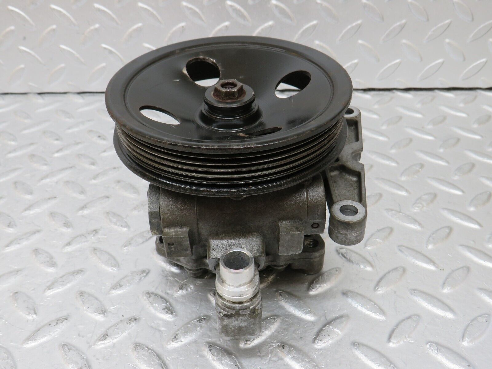 34946 Mercedes-Benz W210 320E Power Steering Pump Luk 0024662401