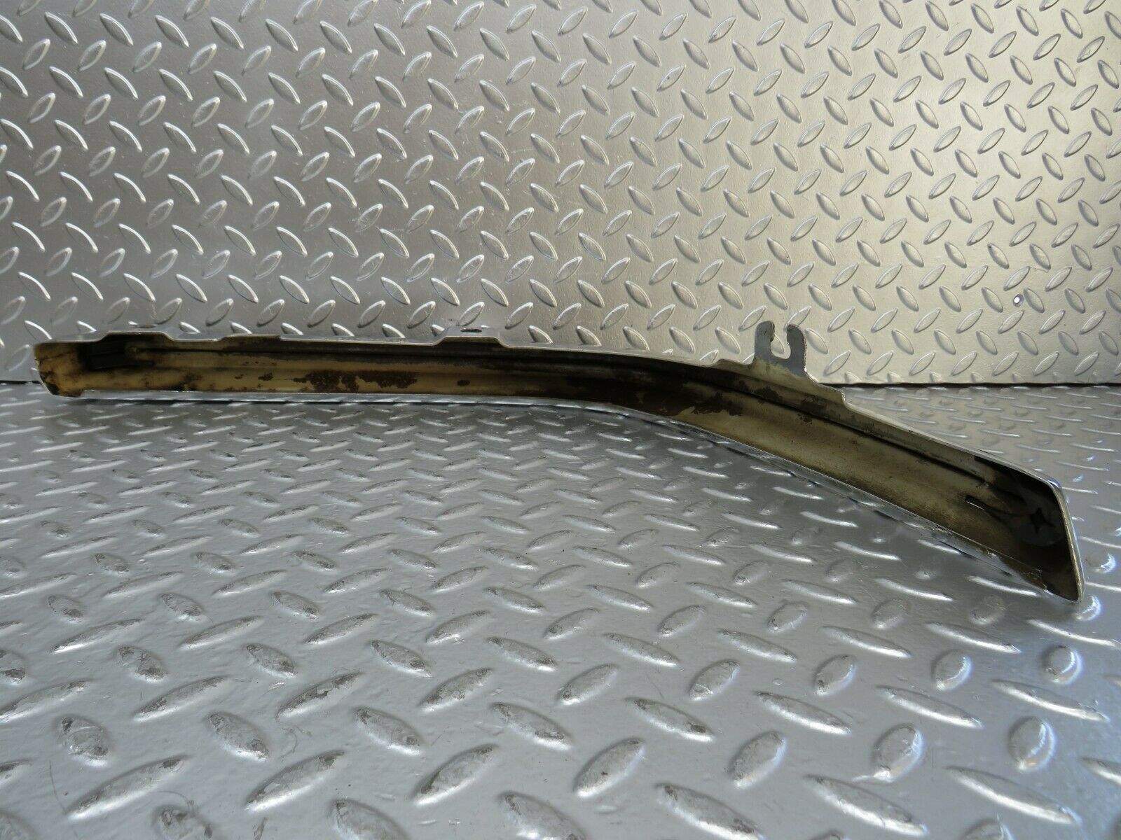 23239 Mercedes-Benz W116 350SE Front Left Upper Bumper Corner 1168800170