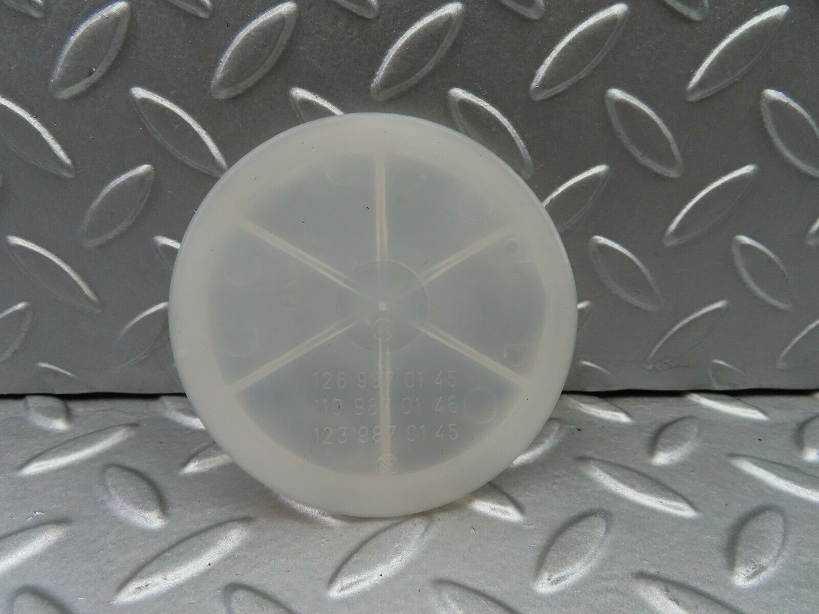 6634 Mercedes-Benz S124 E220 Wagon Lid Cover 1239870145