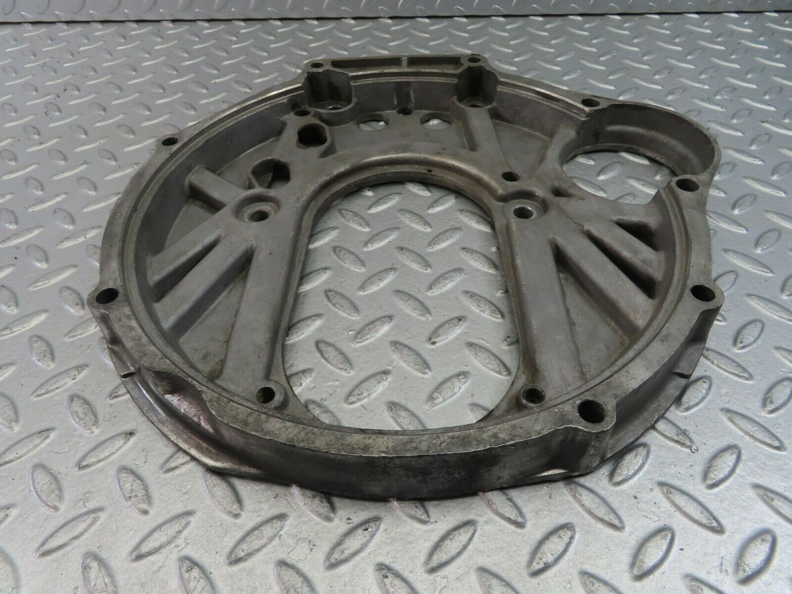 10198 Mercedes-Benz W111 220SE Gearbox Flange 1210110445