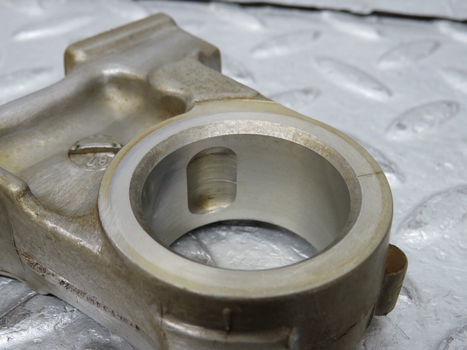 37116 Mercedes-Benz C126 420SEC Coupe Camshaft Tower Bearing 1160513610