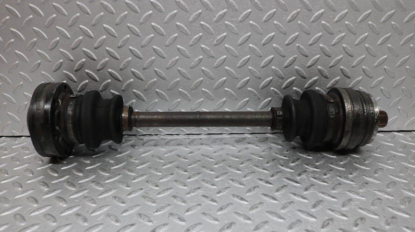 37177 Mercedes-Benz C126 420SEC Coupe Axle Shaft Drive Shaft