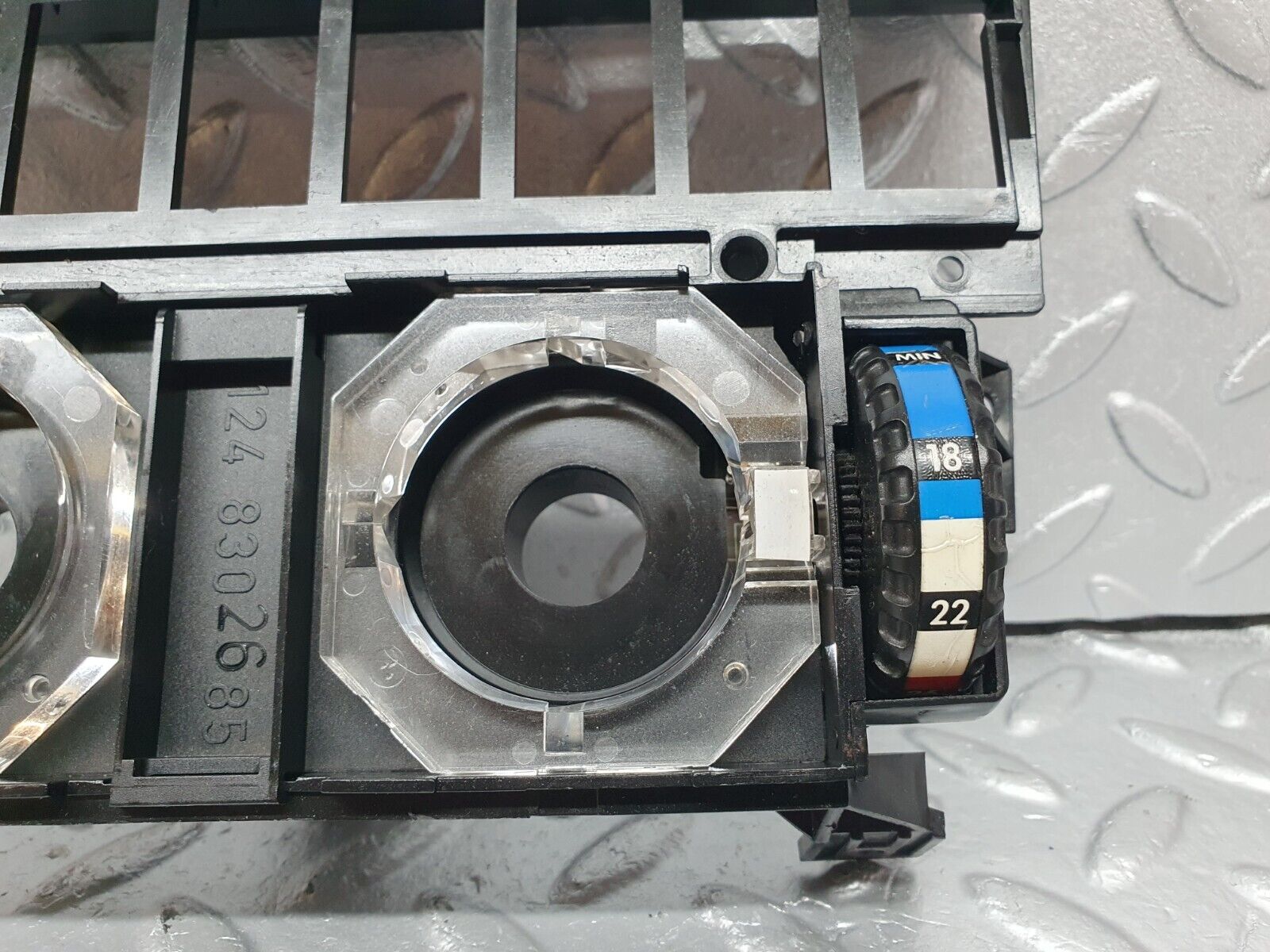 41464 Mercedes-Benz W124 200E Heater Control Unit Panel 1248302685