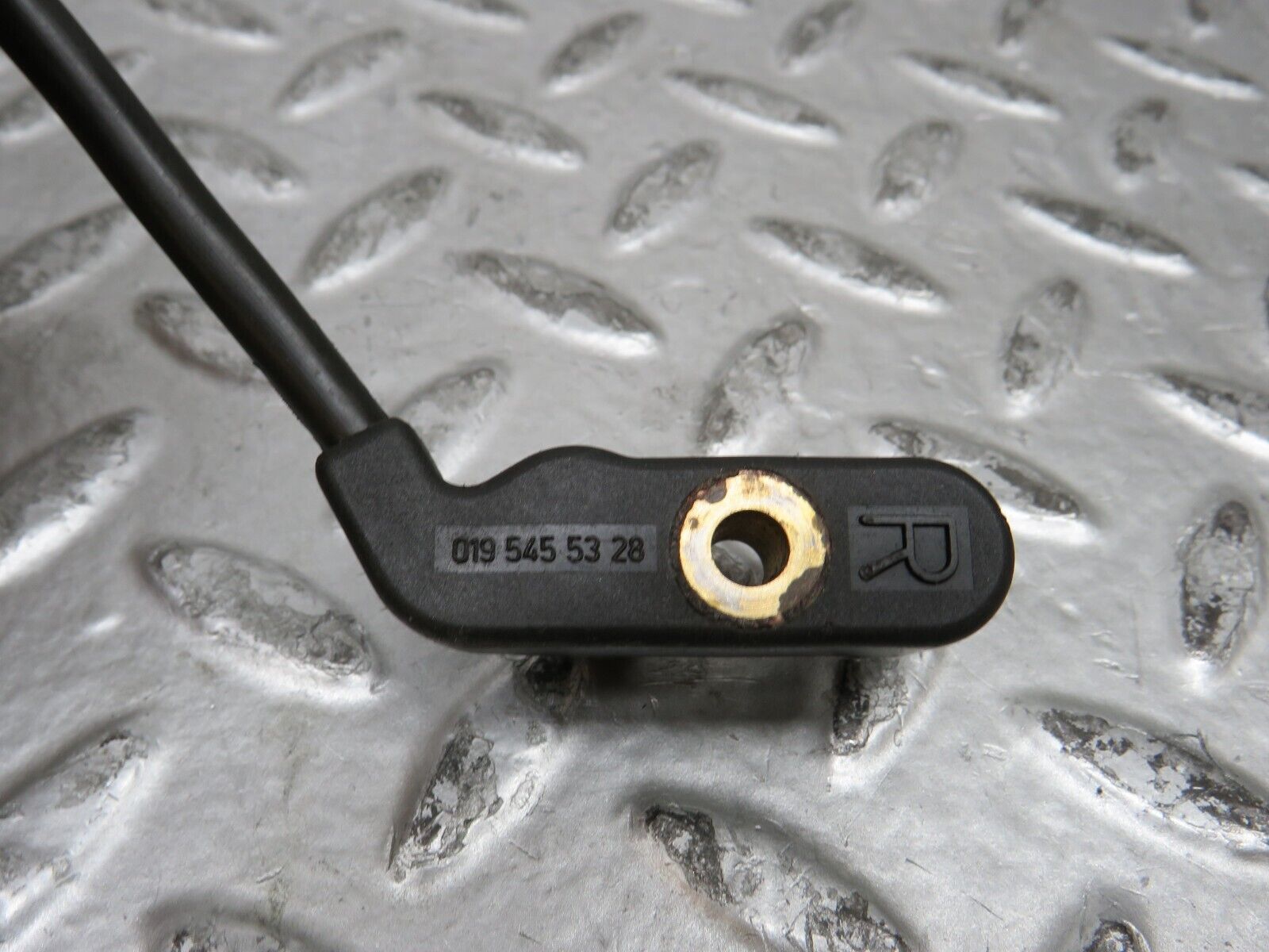 29147 Mercedes-Benz C124 320CE Brake Pad Sensor Wire Right 1245435826 01954553