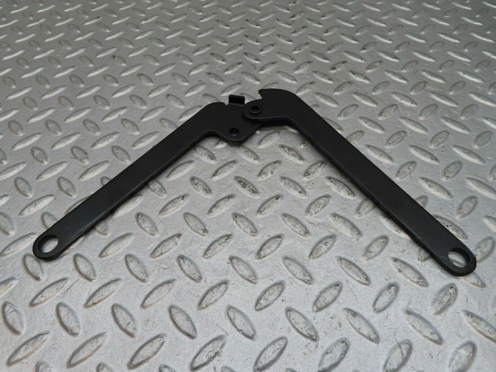 16605 Mercedes-Benz C107 380SLC Bonnet Hinge Right Side