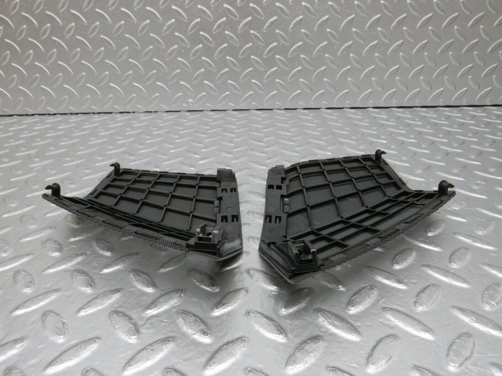 32493 Mercedes-Benz S124 300TE Wagon Dashboard Speaker Cover Pair