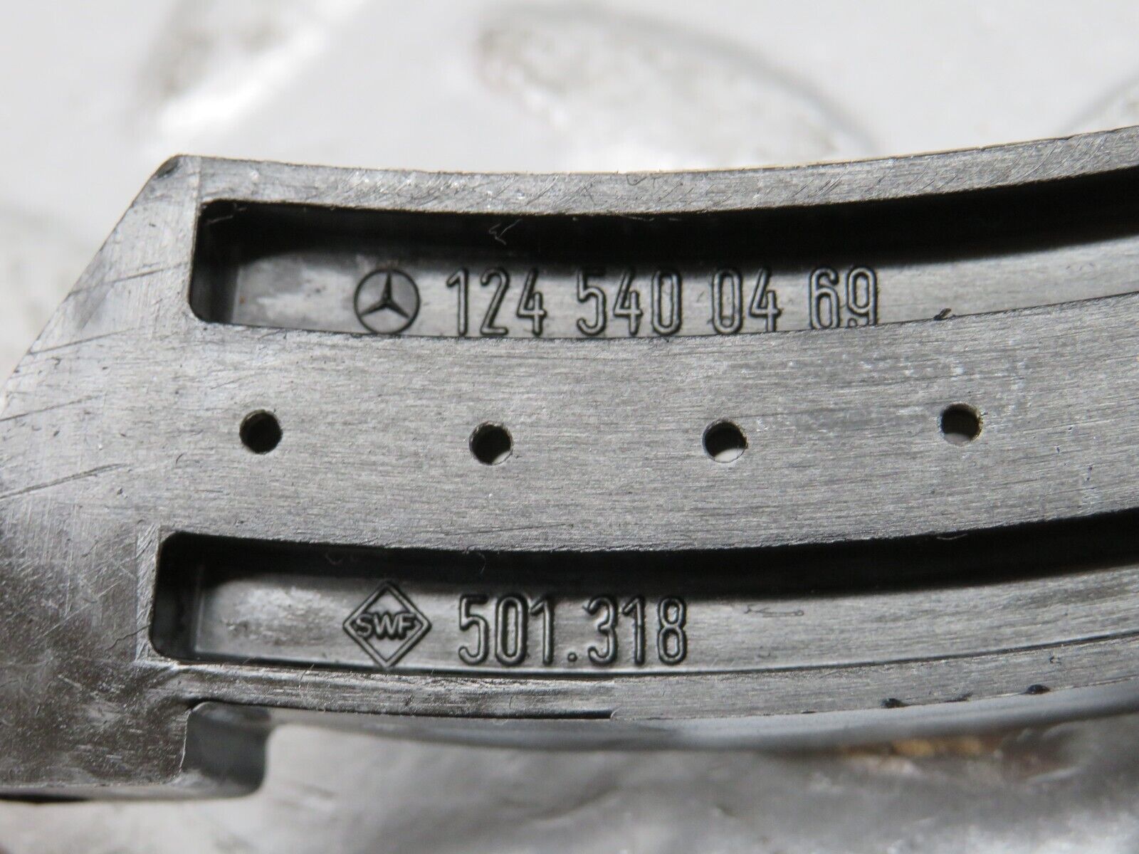 32389 Mercedes-Benz S124 300TE Wagon Tailgate Wire Connector 1245400469