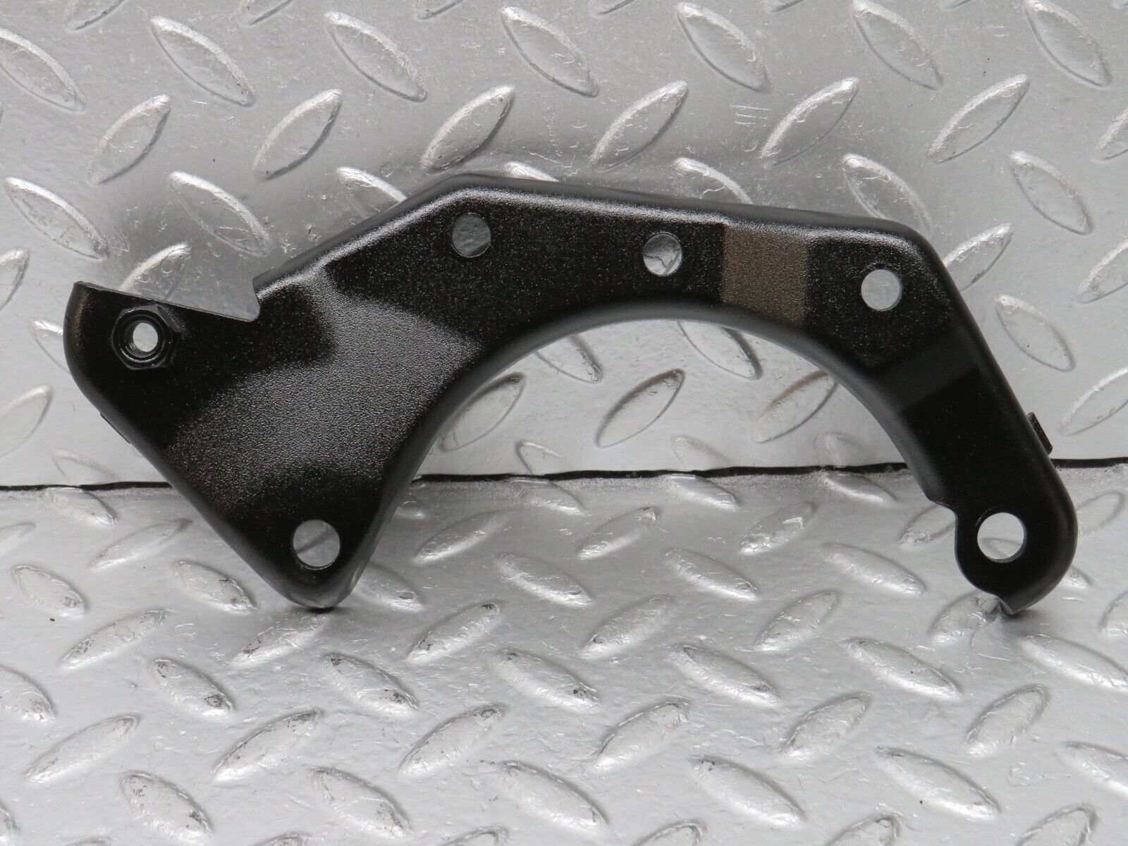 33773 Mercedes-Benz W201 190E 2.0L Alternator Generator Bracket