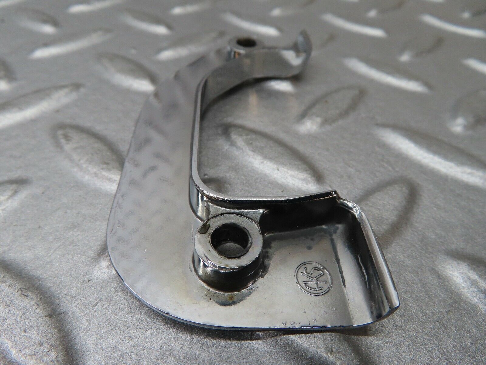 17548 Mercedes-Benz W116 450SEL Left Door Interior Chrome Latch Trim