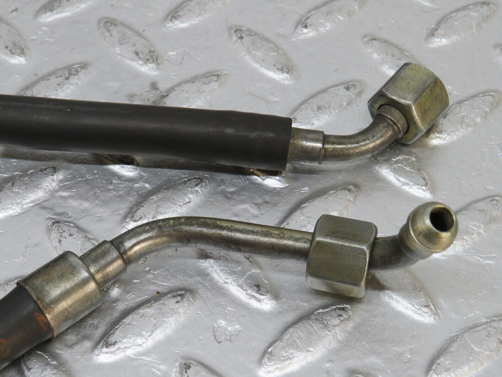 33800 Mercedes-Benz W201 190E 2.0L Fuel Hose Pipe