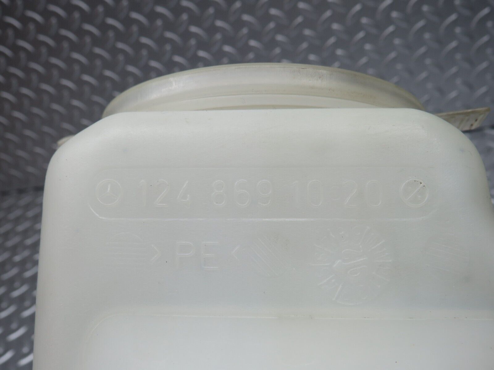 30434 Mercedes-Benz W124 230E Windscreen Washer Fluid Reservoir 1248691020