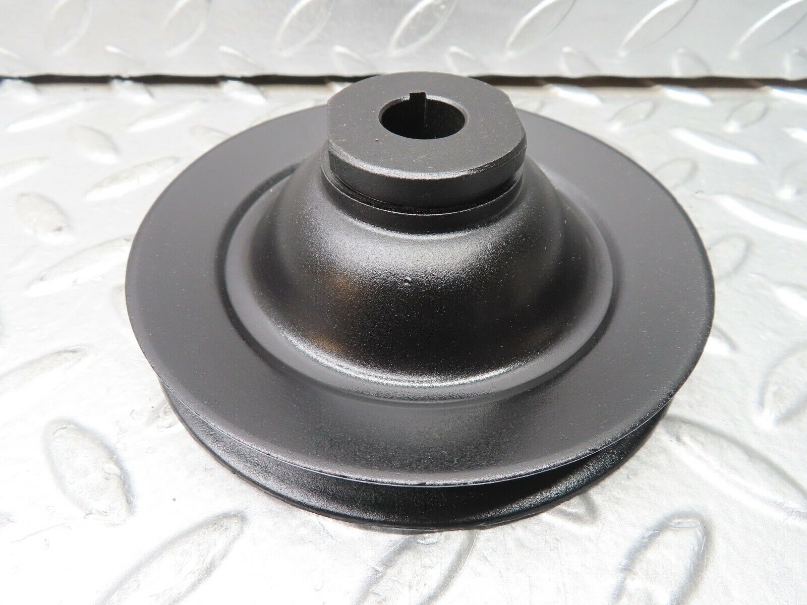 21283 Mercedes-Benz W123 230E Power Steering Pump Pulley 1022300015