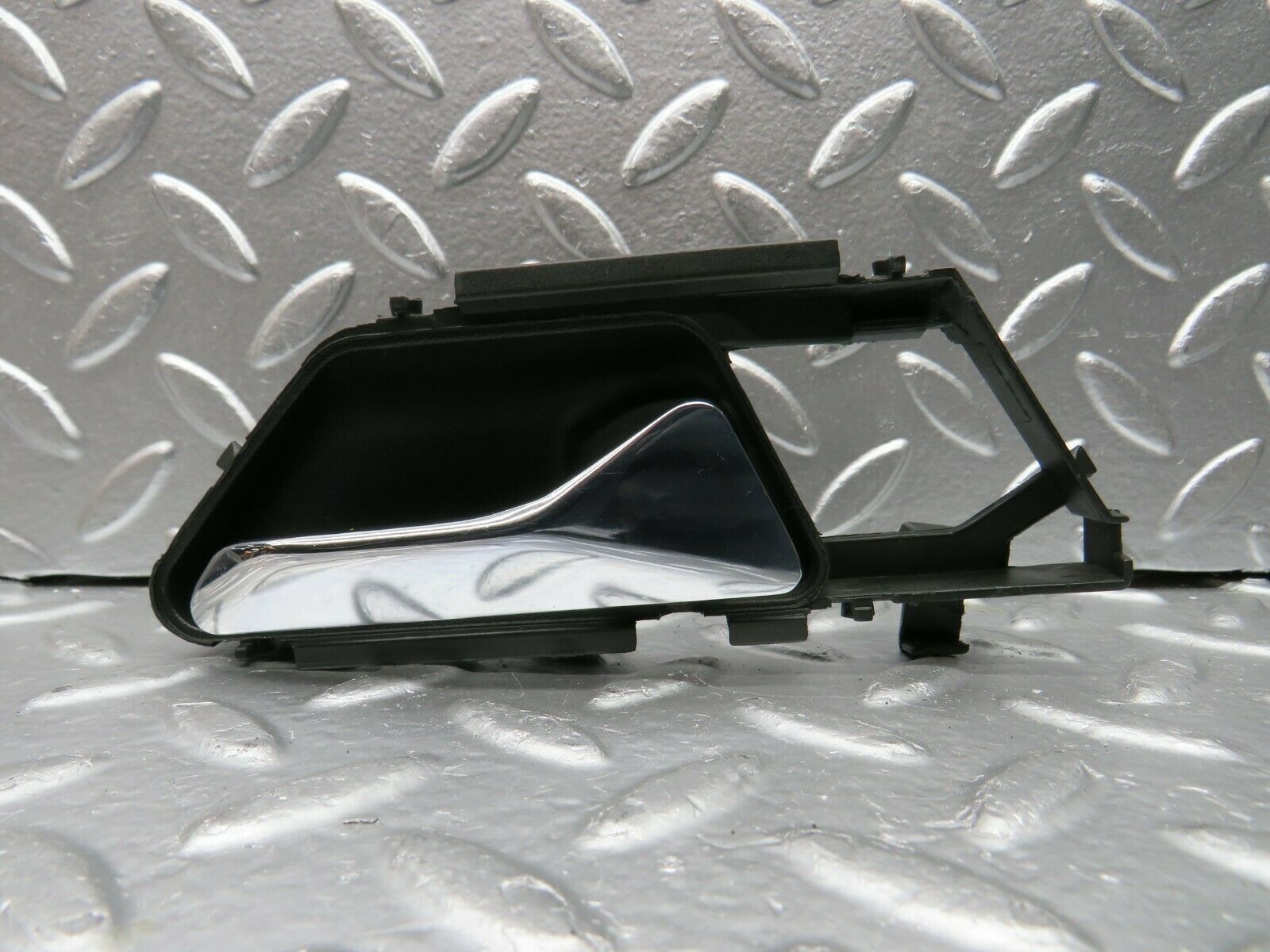 22374 Mercedes-Benz C124 E220 Coupe Interior Door Handle Right 1247600661