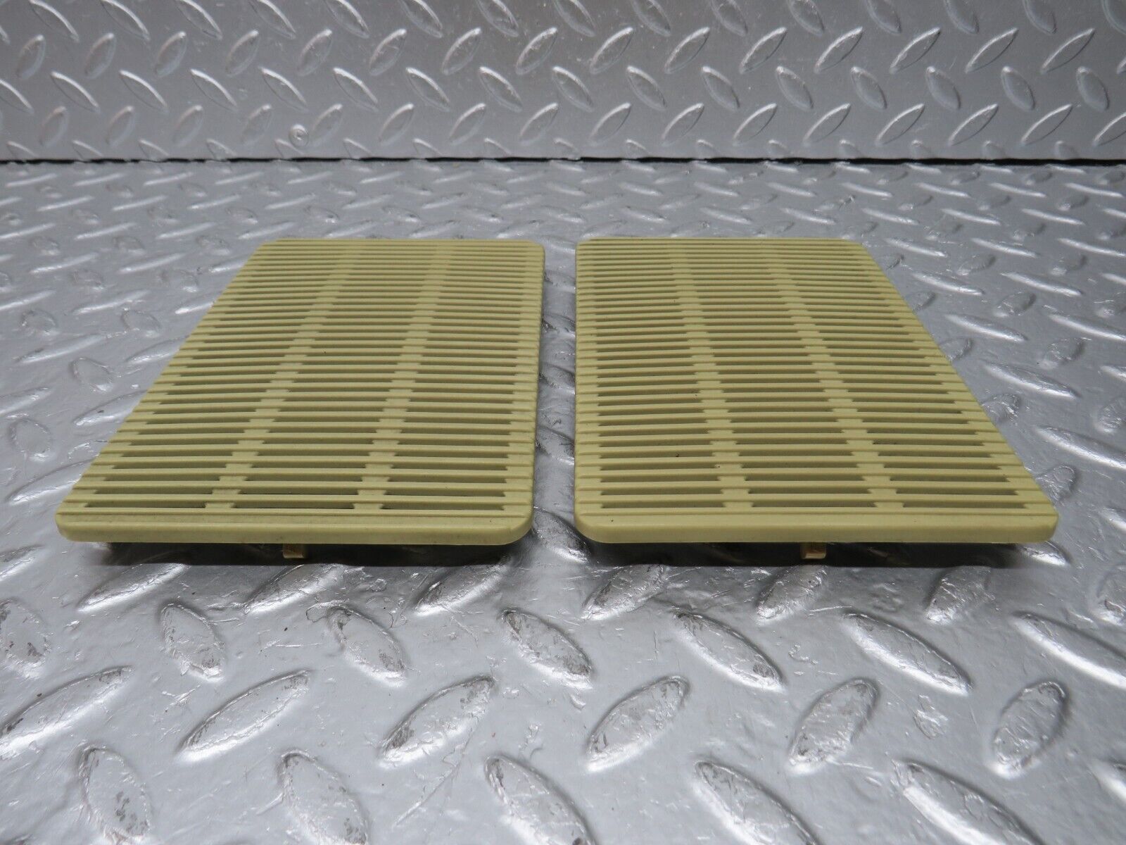 34375 Mercedes-Benz C126 380SEC Coupe Parcel Shelf Speaker Cover Pair