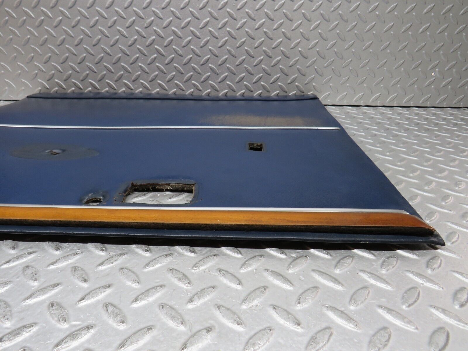 37287 Mercedes-Benz W109 300SEL Rear Right Door Card Blue