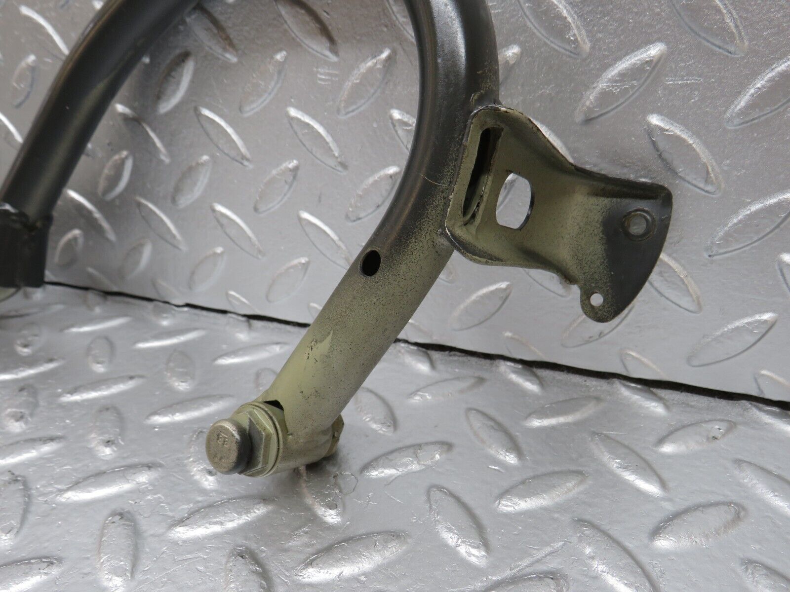 33726 Mercedes-Benz W201 190E 2.0L Trunk Lid Hinge Left Side