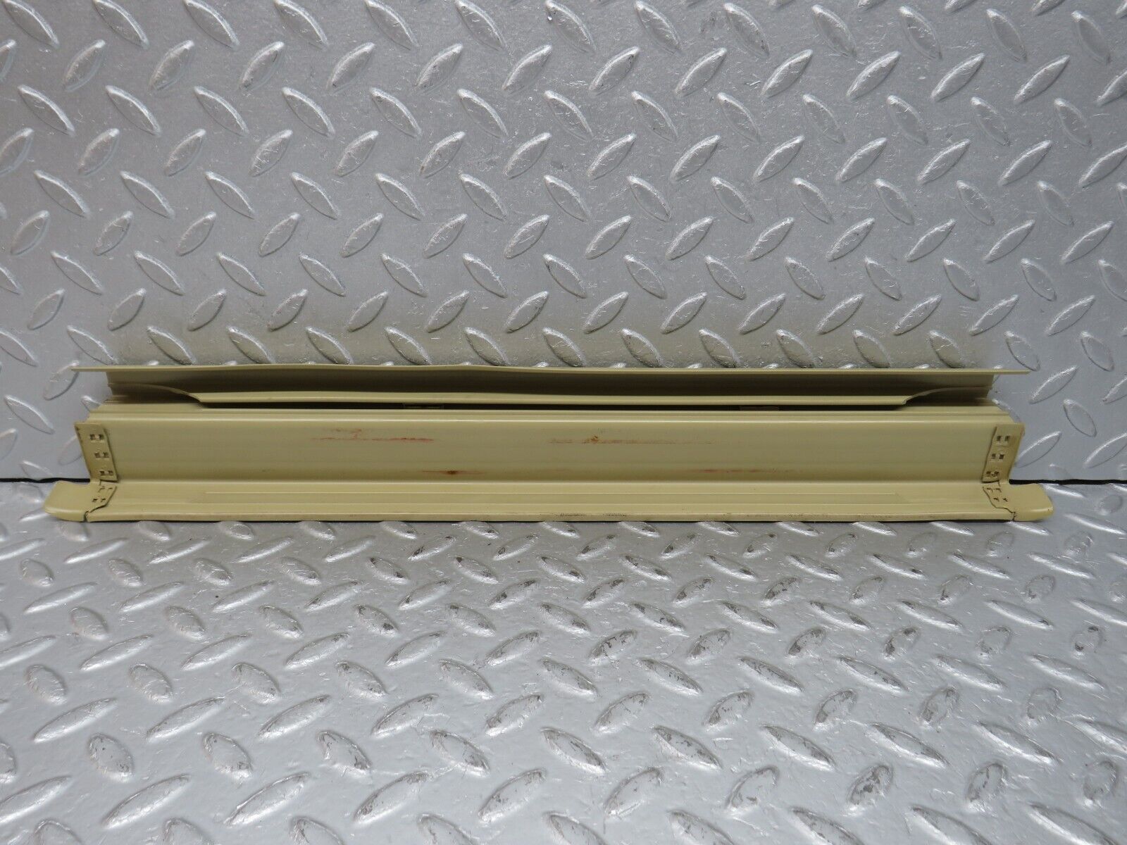 38714 Mercedes-Benz W201 190E 2.6L Rear Left Door Sill Trim Beige