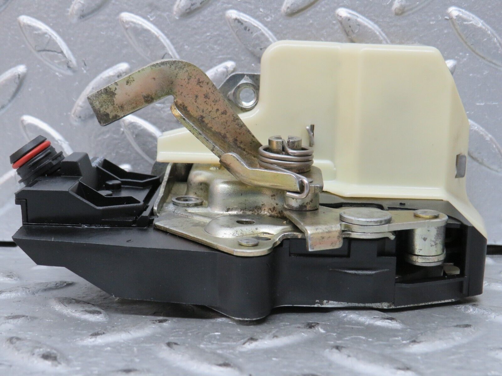 27672 Mercedes-Benz S124 300TE Wagon Rear Left Door Lock Mechanism 1248213551