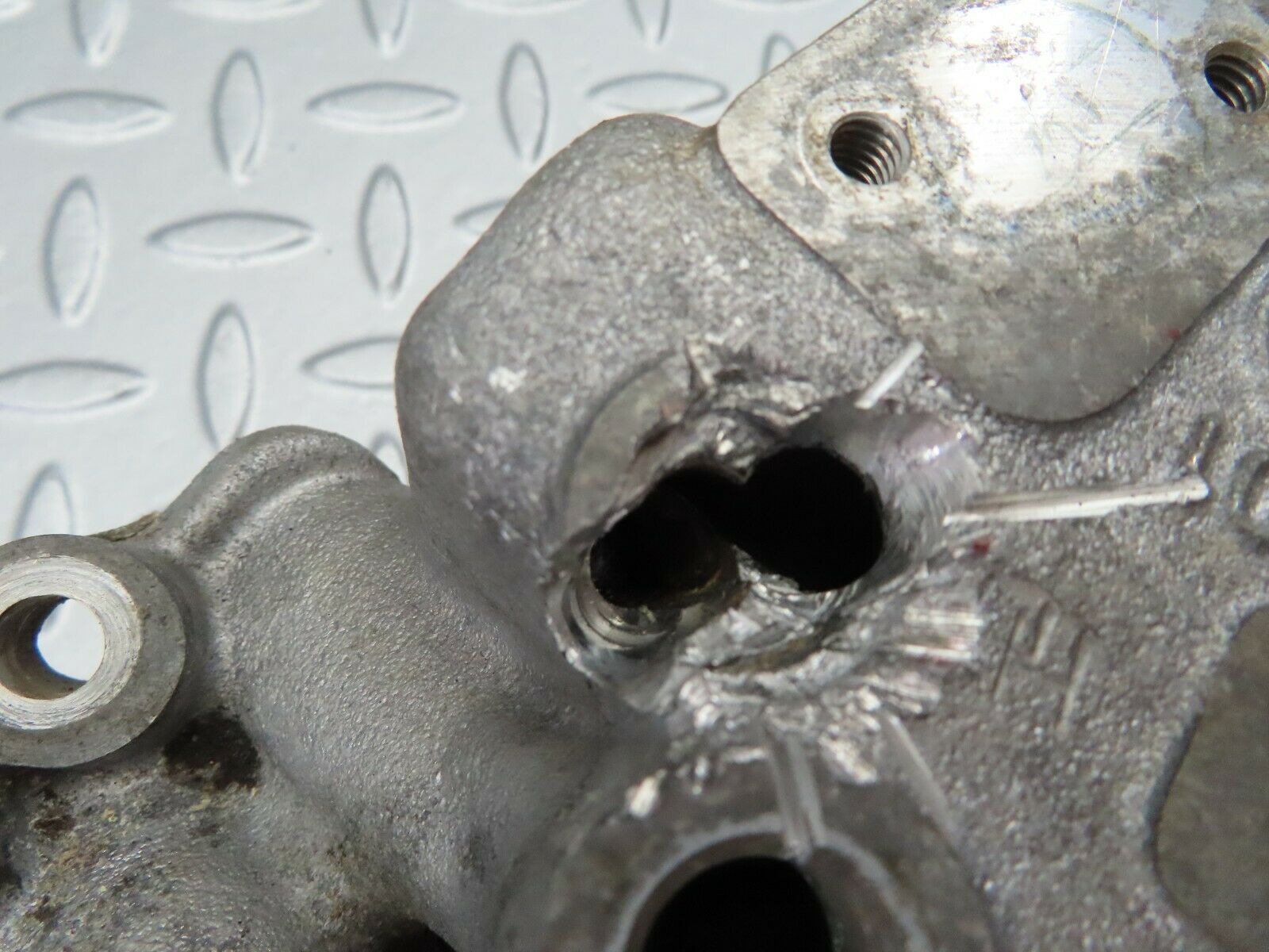 6417 Mercedes-Benz W126 380SE Intake Manifold 1161415701