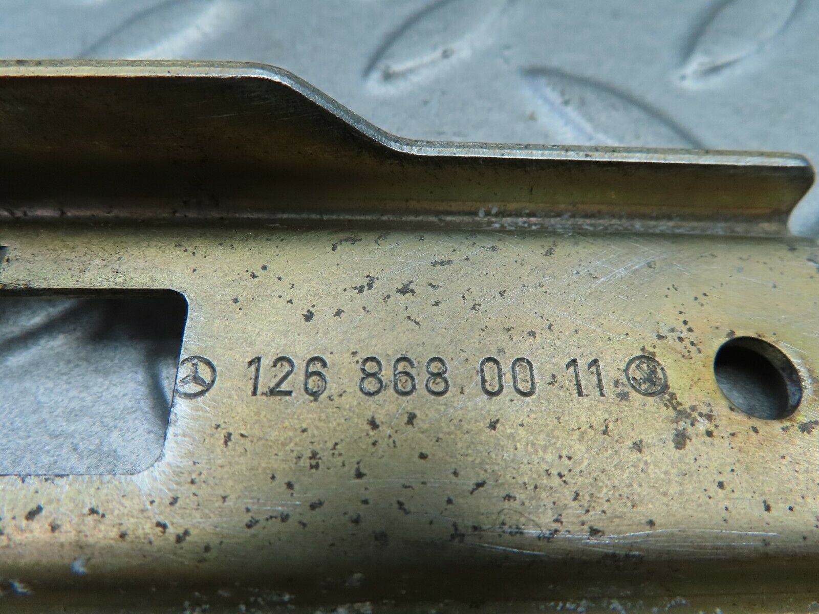 6168 Mercedes-Benz W126 380SE Seat Belt Adjuster Rail 1268680011