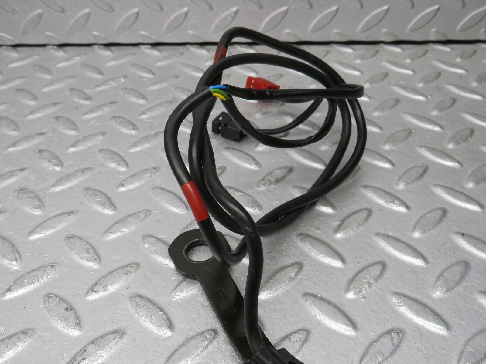 38001 Mercedes-Benz A124 320E Cabriolet Front Left Seat Belt With Buckle 1268600786 1248606569 1248680581