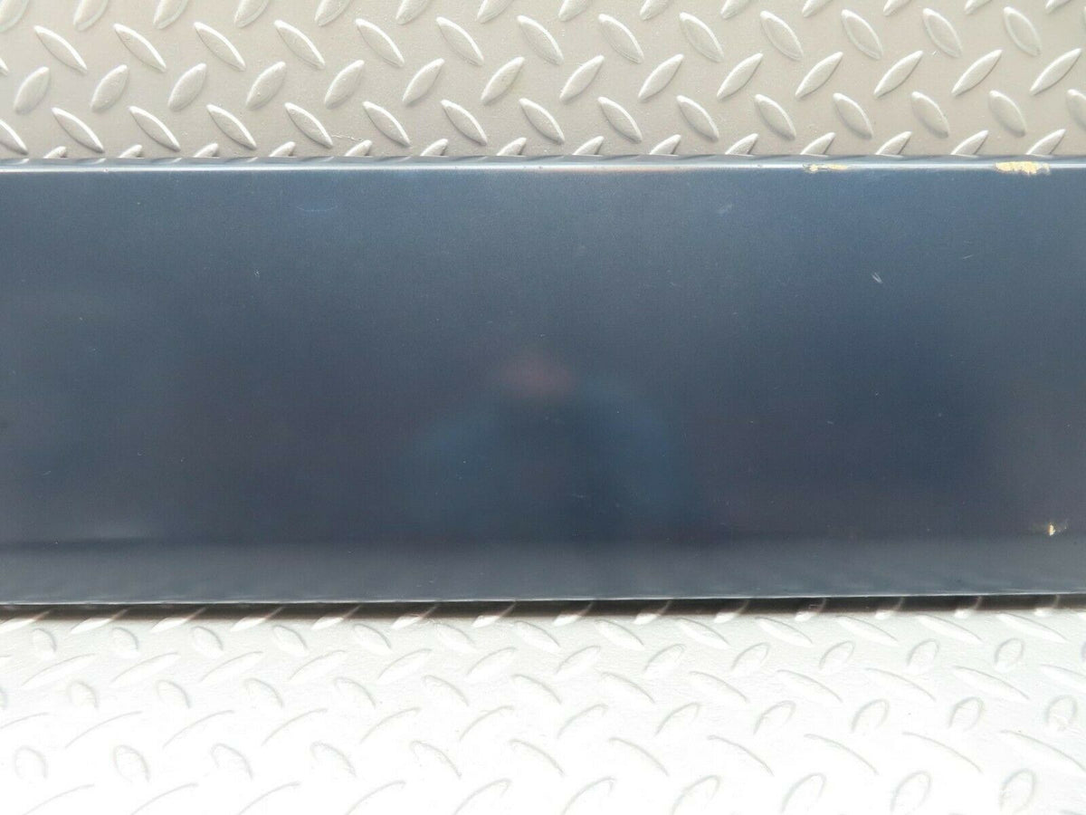 10539 Mercedes-Benz W201 190E Front Right Door Moulding Trim 