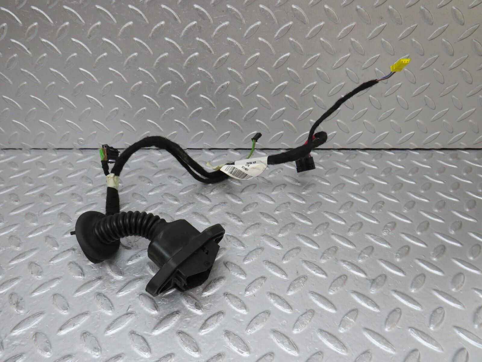 35248 Mercedes-Benz W221 Rear Left Door Wire Harness 2215408508