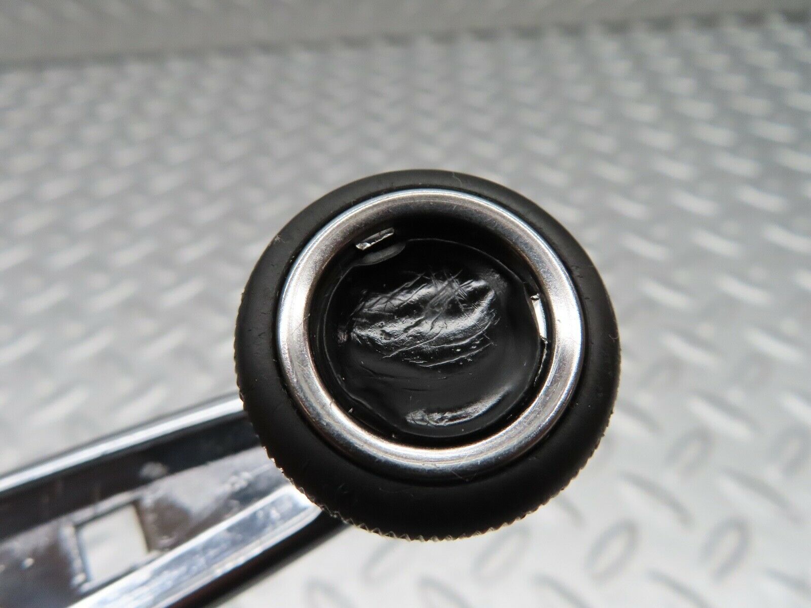 17954 Mercedes-Benz W123 200 Window Lifter Crank Handle