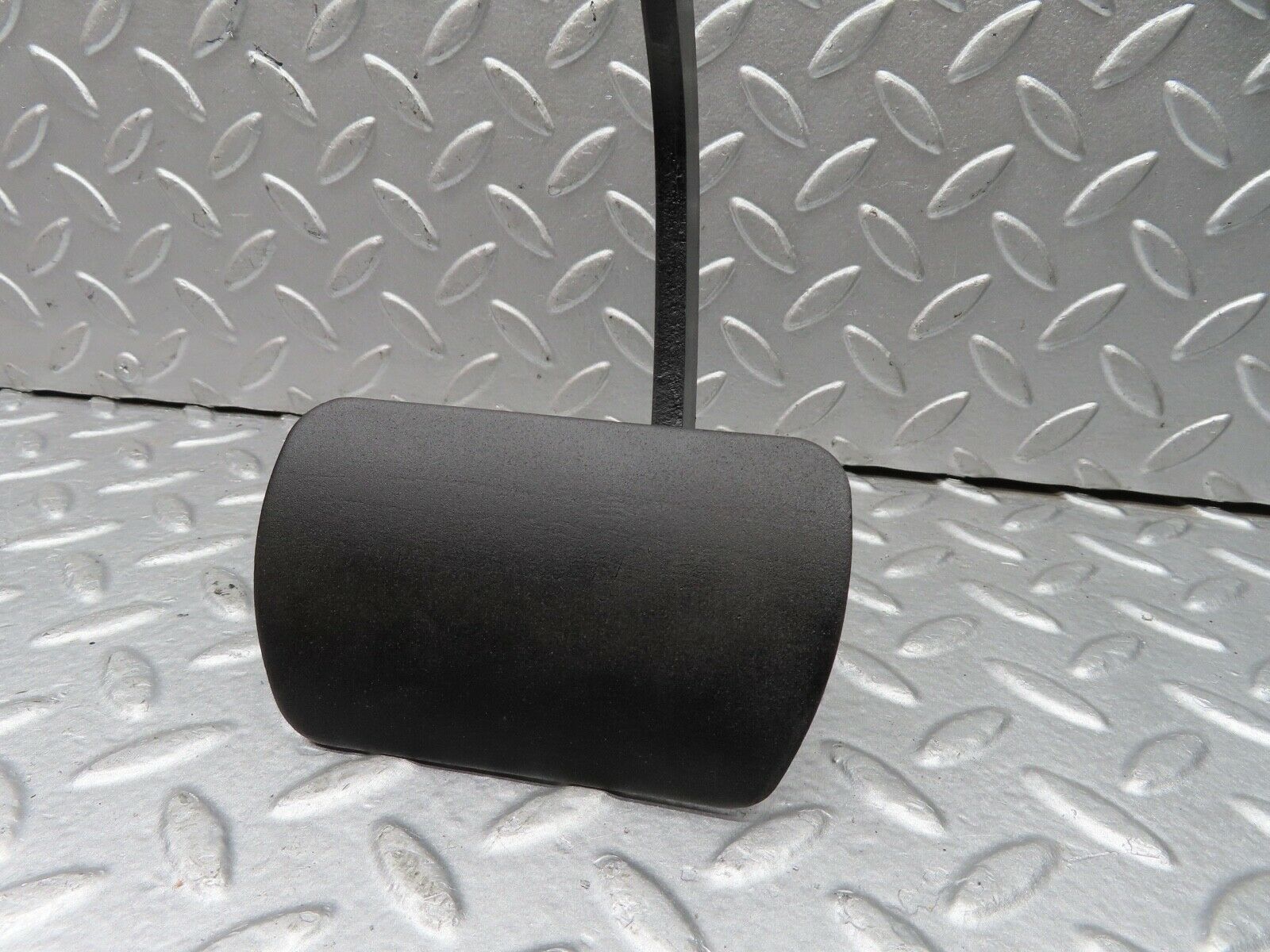 18196 Mercedes-Benz W116 450SEL Brake Pedal