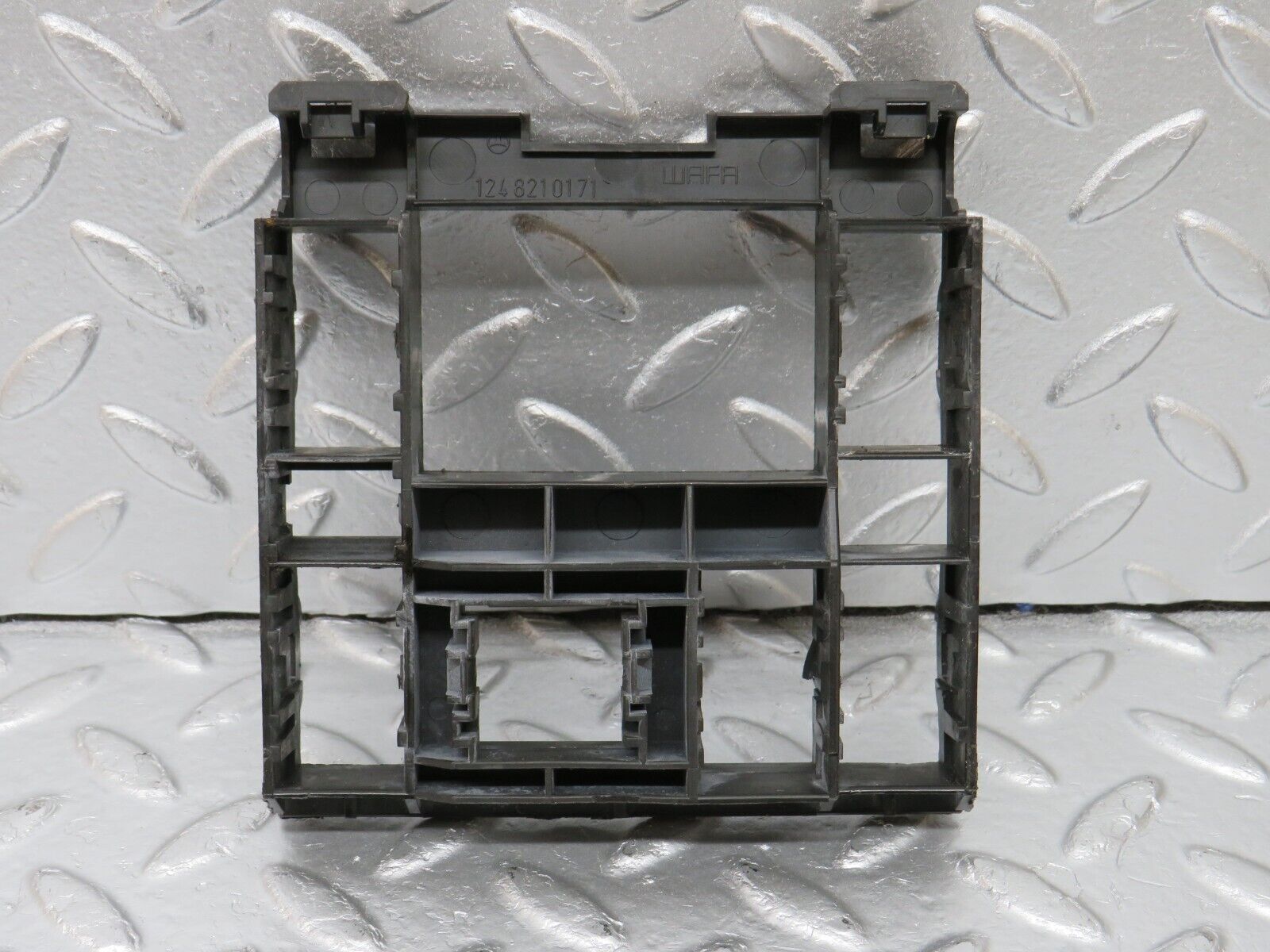 34075 Mercedes-Benz W124 260E Centre Console Switch Frame 1248210171