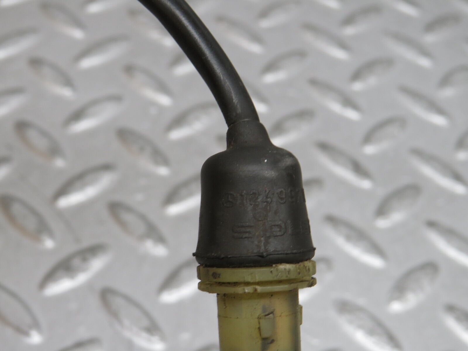 29593 Mercedes-Benz W124 230E Front Wing Indicator Cable Wire 1249971881