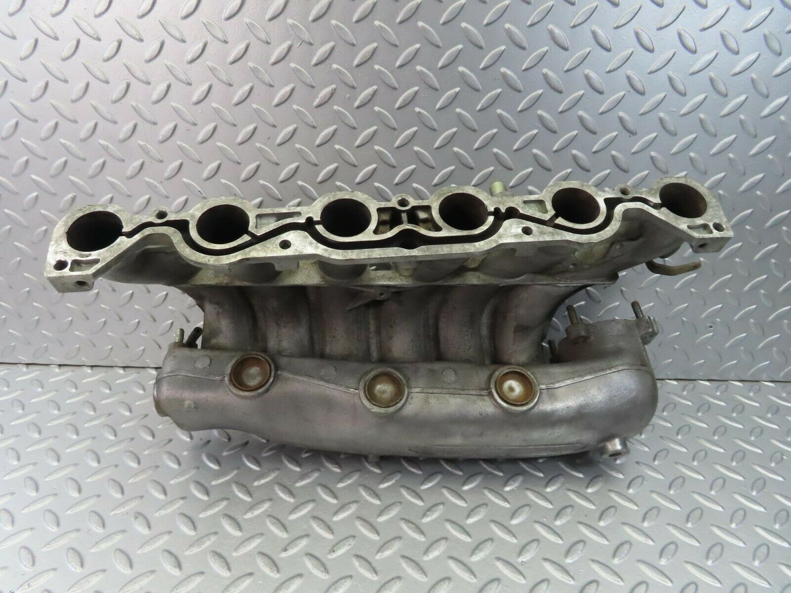 8961 Mercedes-Benz W123 Air Intake Manifold 1101412901