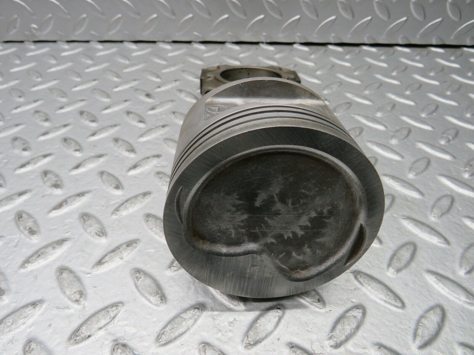 21746 Mercedes-Benz W126 300SE Piston With Connecting Rod 88.475 mm
