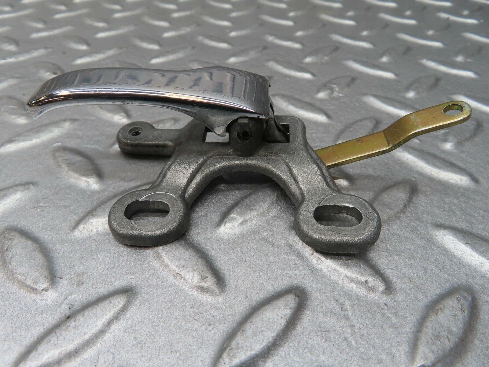 13491 Mercedes-Benz W123 200 Right Interior Door Handle 1107660419