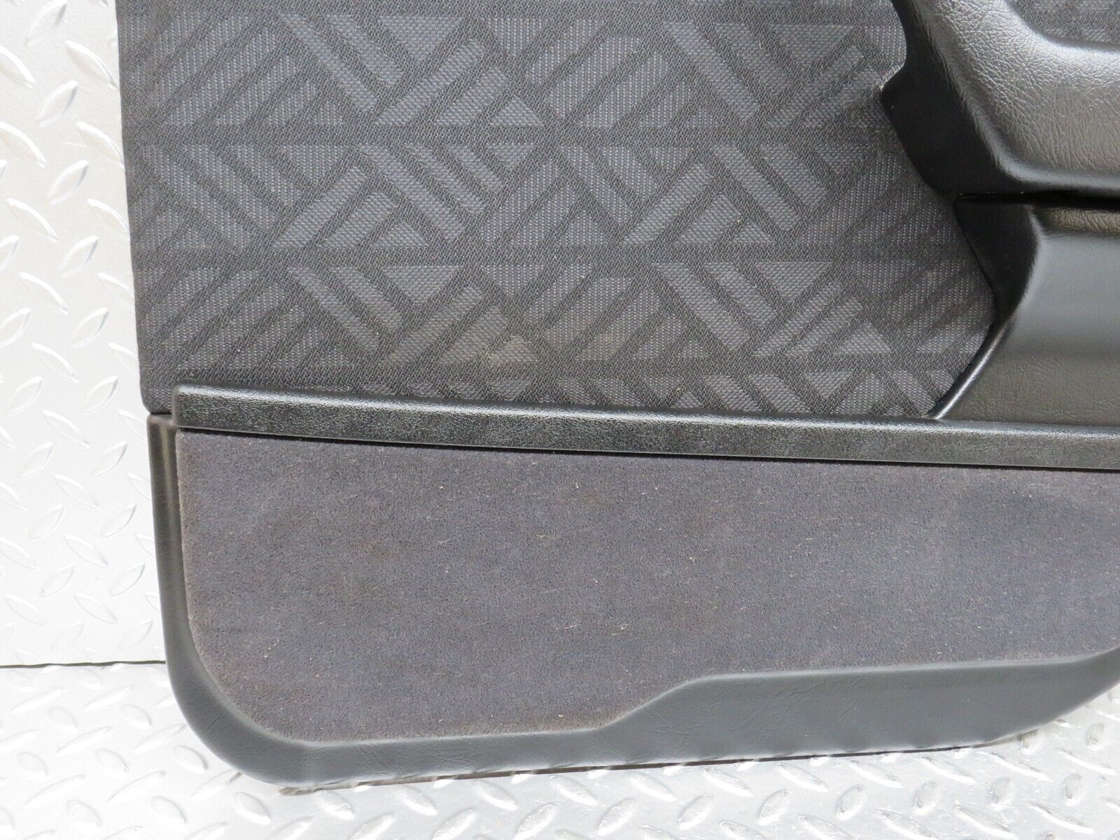 33357 Mercedes-Benz W202 C180 Rear Right Door Card 2027303870