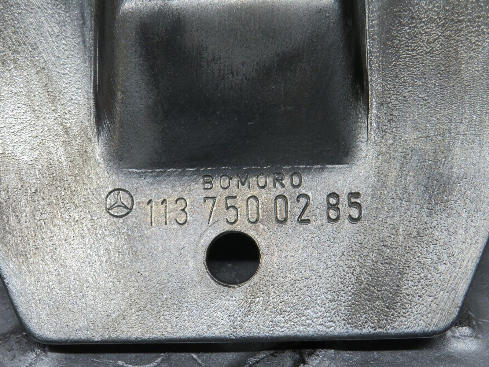 0401 Mercedes-Benz C107 350SLC Coupe Trunk Boot Lock Latch 1137500285