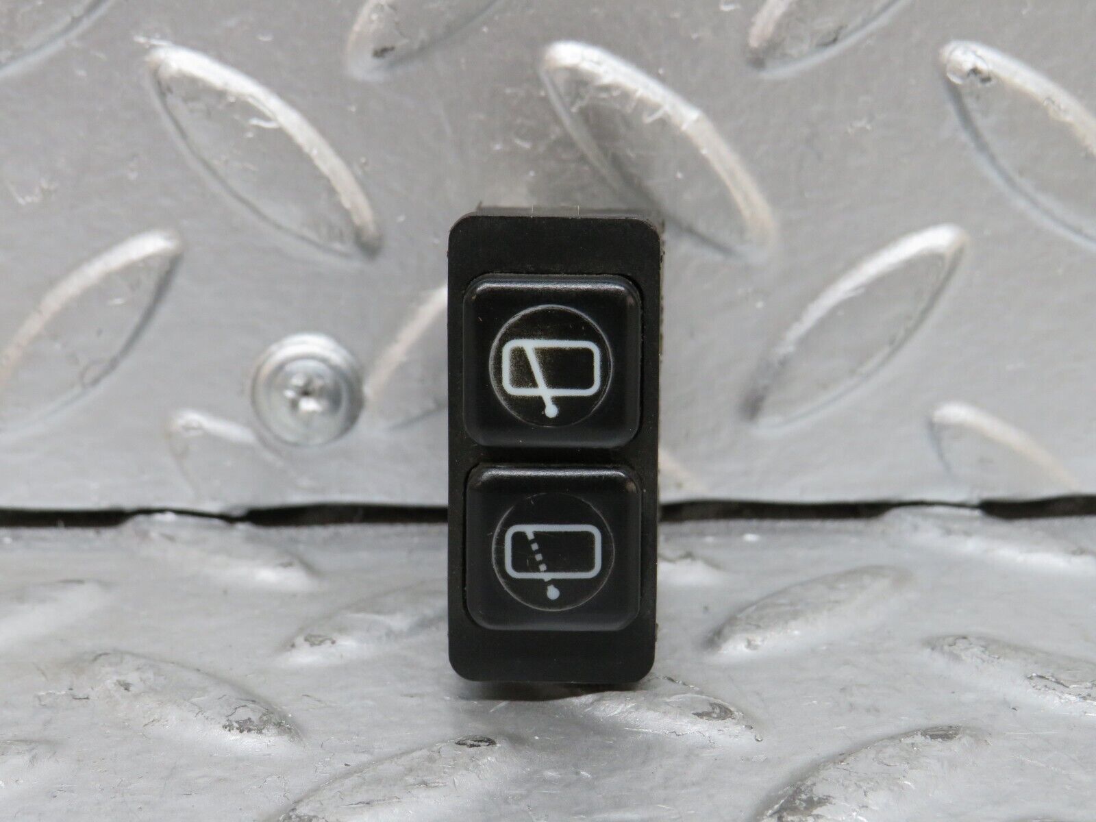 28322 Mercedes-Benz S123 240D Wagon Rear Wiper Control Switch 0018203410