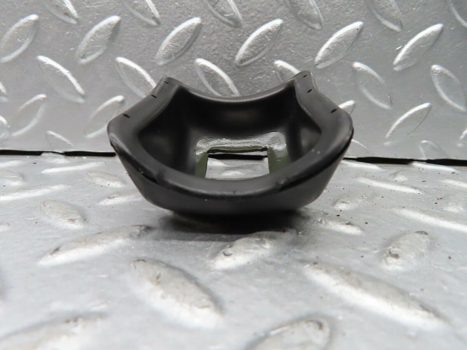 20287 Mercedes-Benz W114 280CE Coupe Indicator Rubber Cover 1154620596