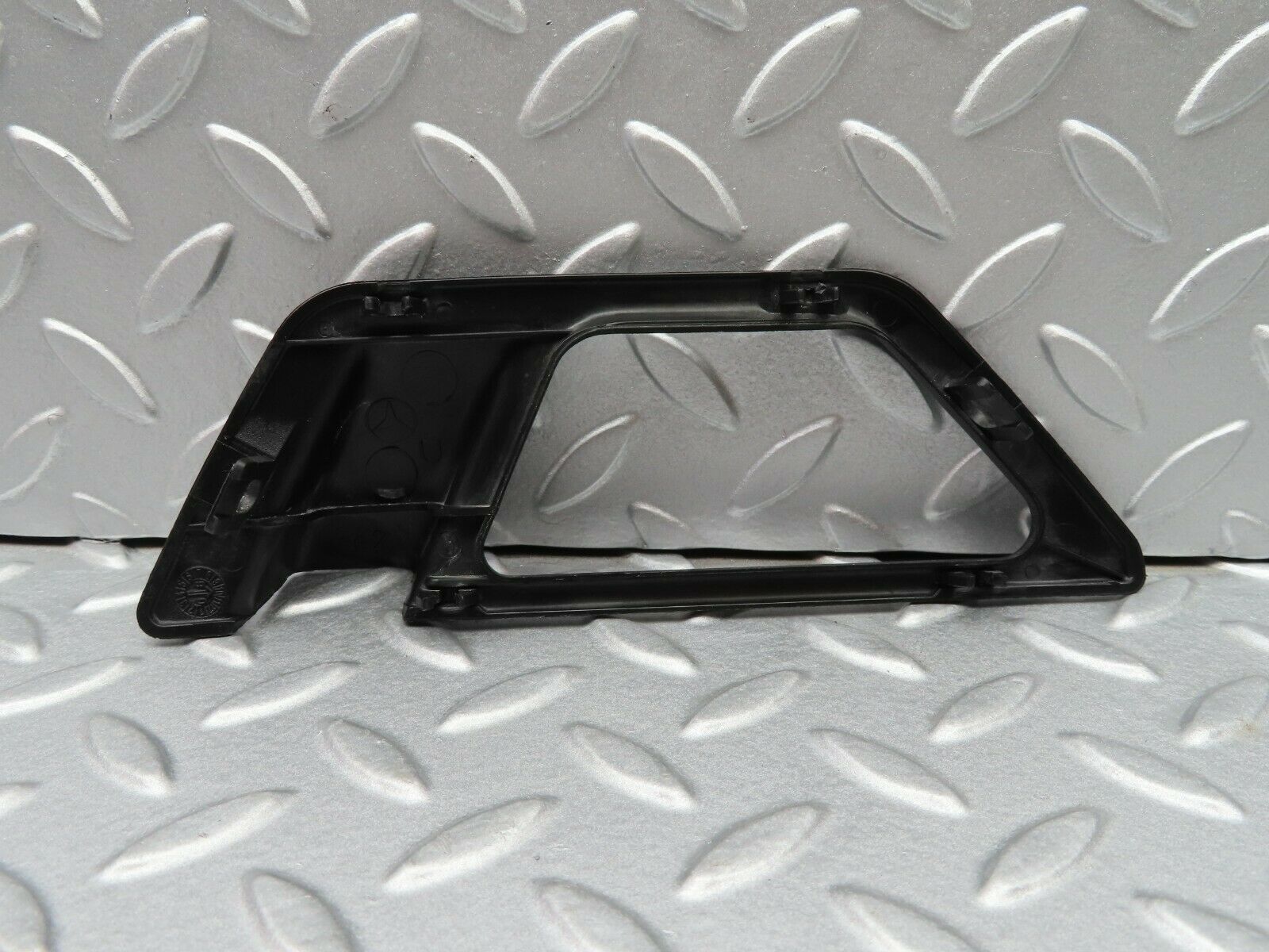 5252 Mercedes-Benz W124 230E Door Opener Frame Front Left