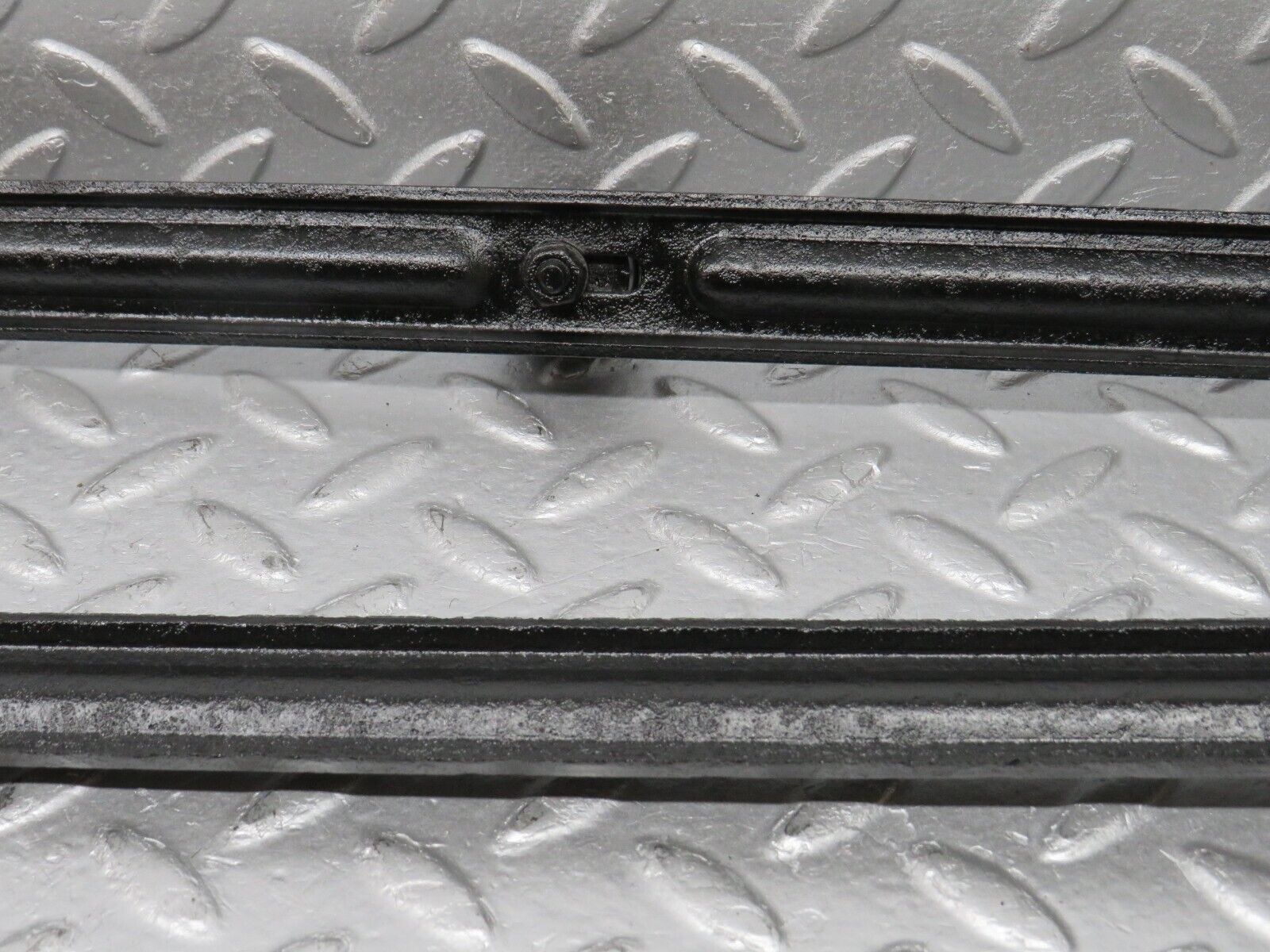 38582 Mercedes-Benz R129 280SL Coupe Front Suspension Anti Roll Bar Support Bar 2x