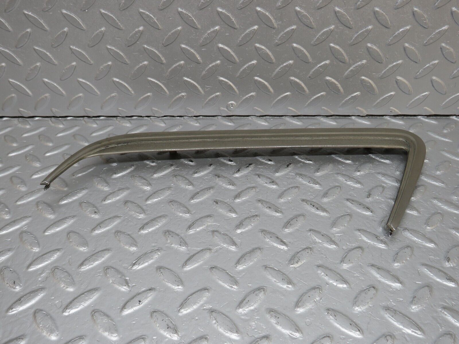 40225 Mercedes-Benz W110 230 C Pillar Chrome Trim Left Side 1116900389