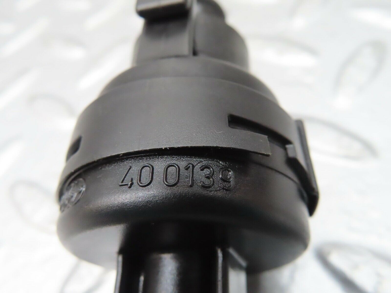 15184 Mercedes-Benz W140 S320 Left Door Lock Vacuum Actuator 400139