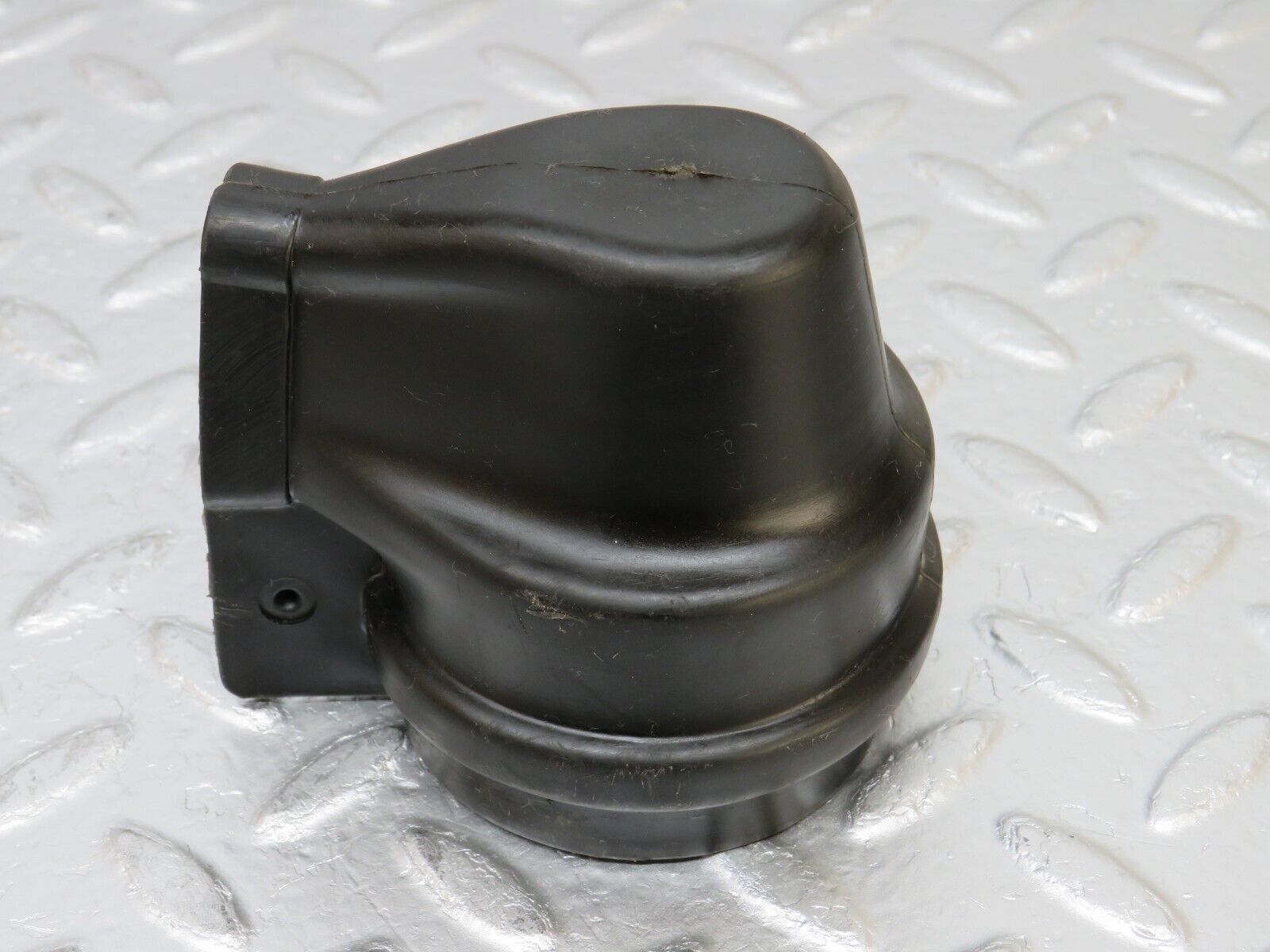 34309 Mercedes-Benz C126 380SEC Coupe Ignition Coil Protective Cap 0001581785