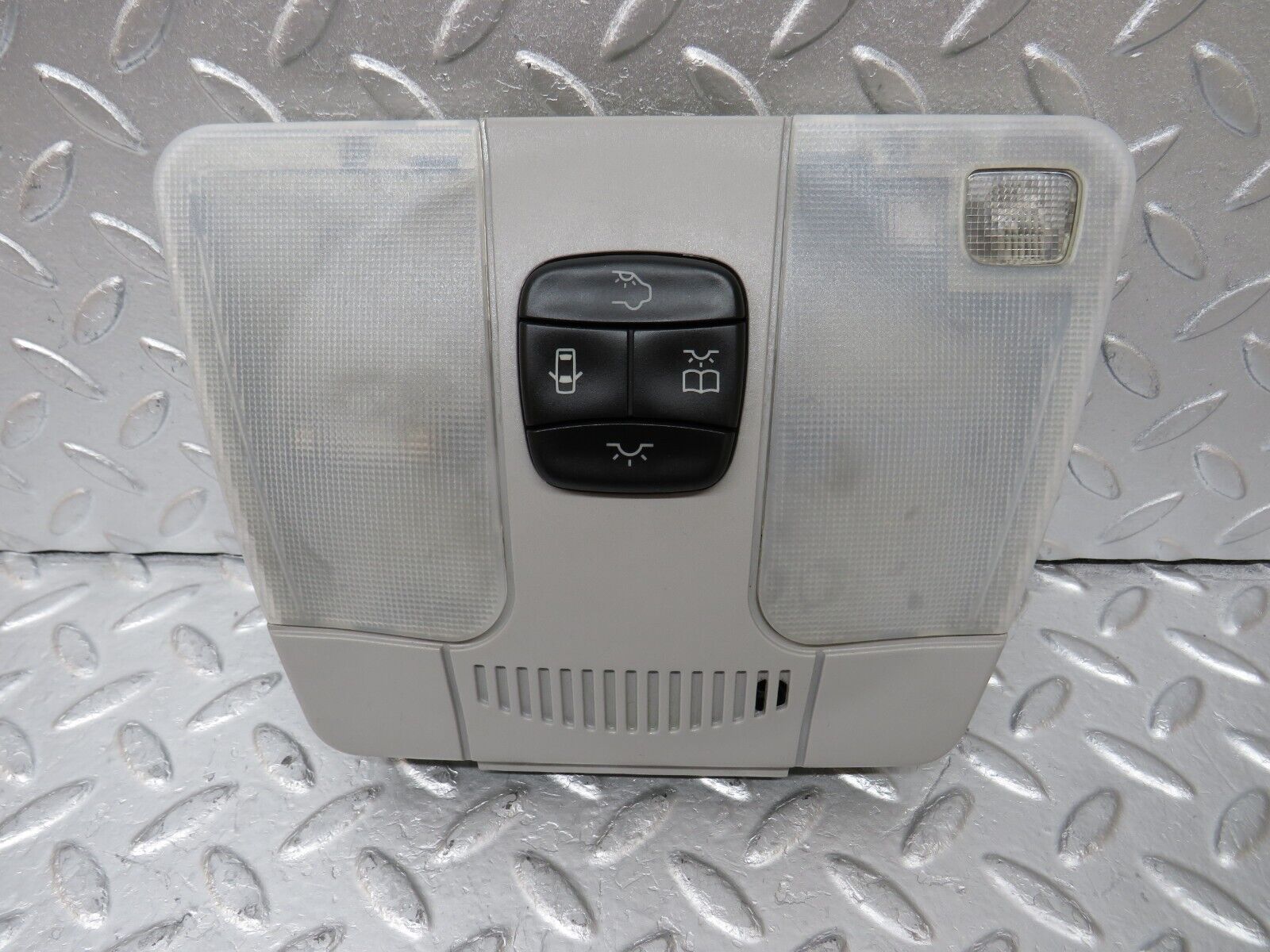 34777 Mercedes-Benz W210 320E Interior Dome Light Hella 148564 1408300008