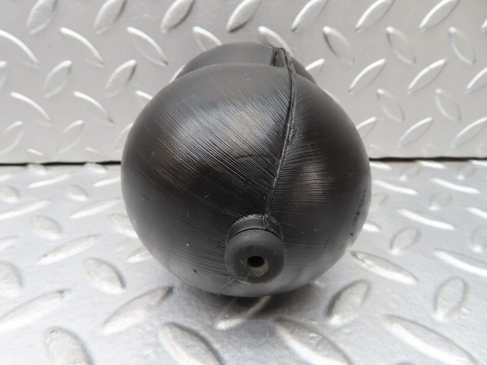 16829 Mercedes-Benz C123 280CE Coupe Vacuum Reservoir Tank