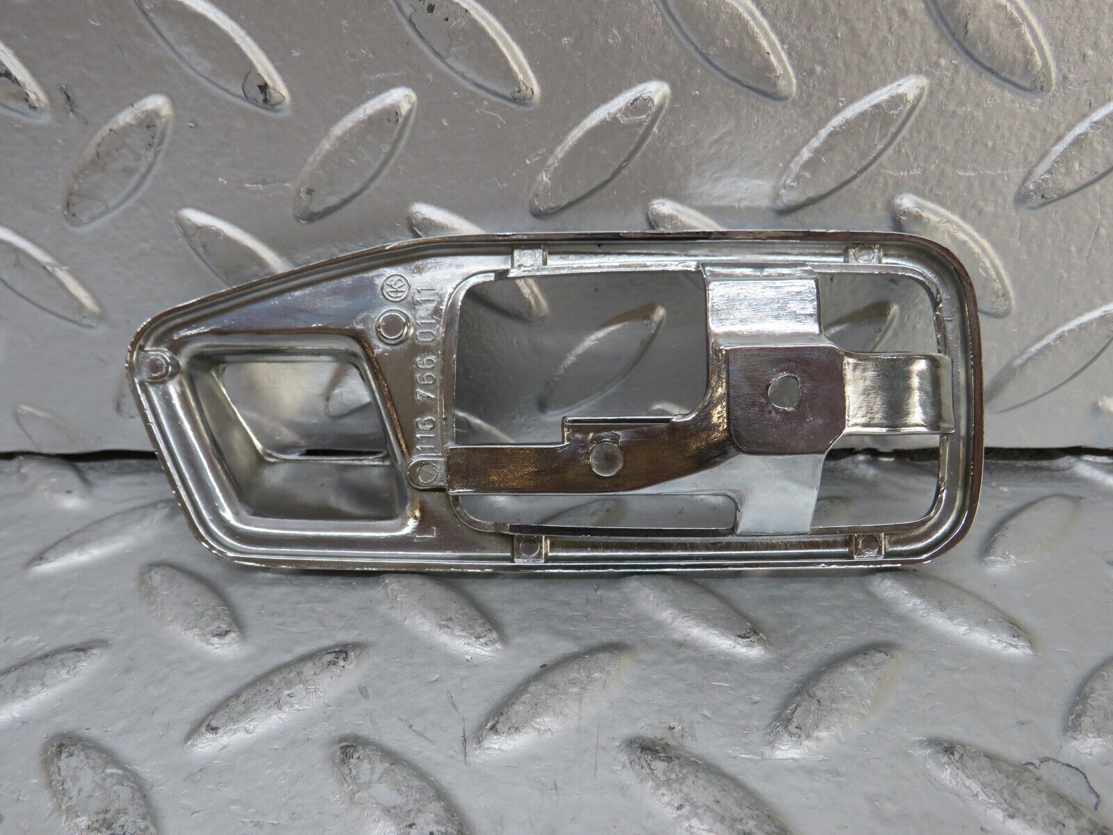 26072 Mercedes-Benz W116 450SE Chrome Frame For Door Handle Left 1167660111