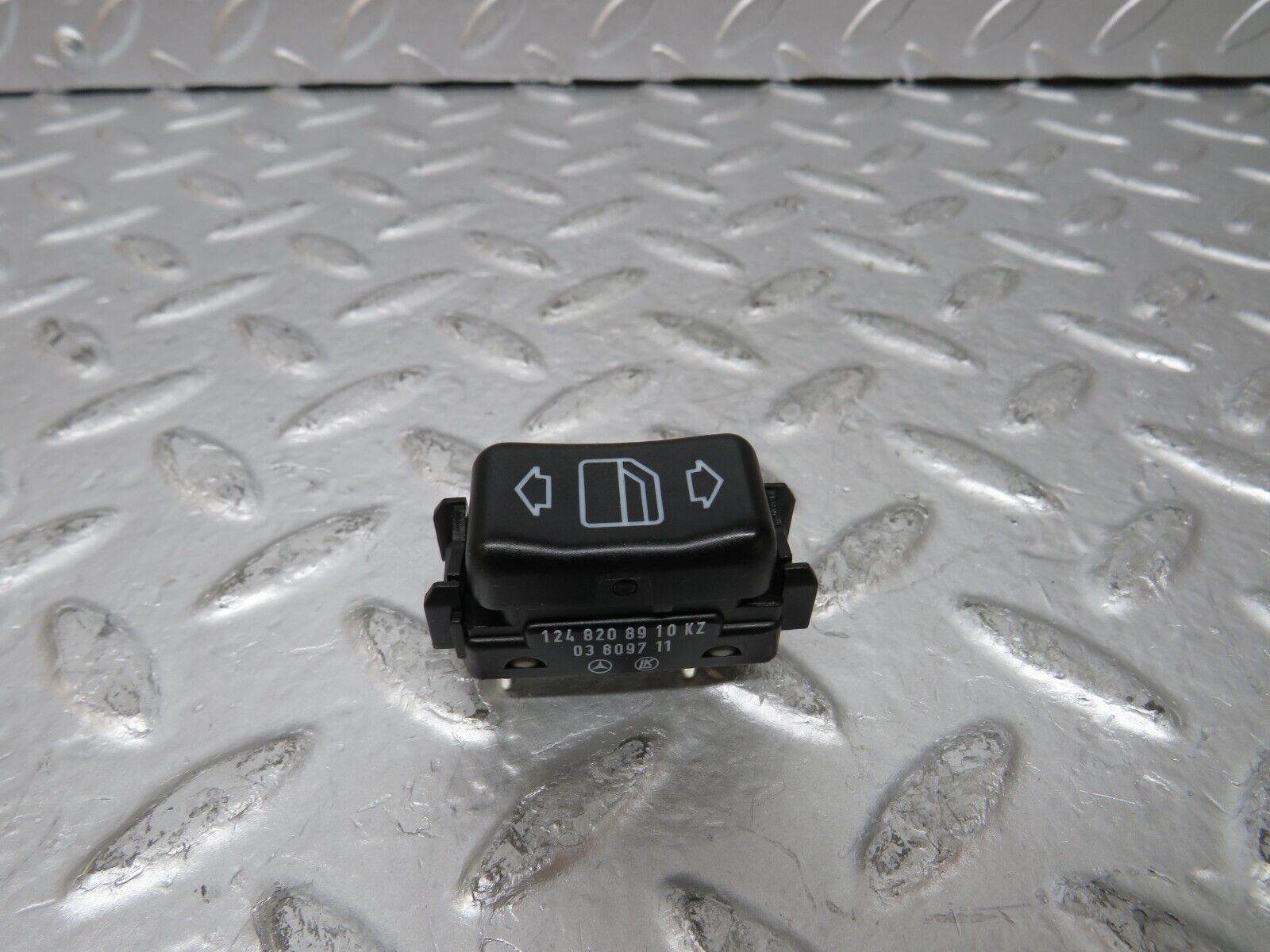 25810 Mercedes-Benz W124 280E Front Left Electric Window Switch 1248208910