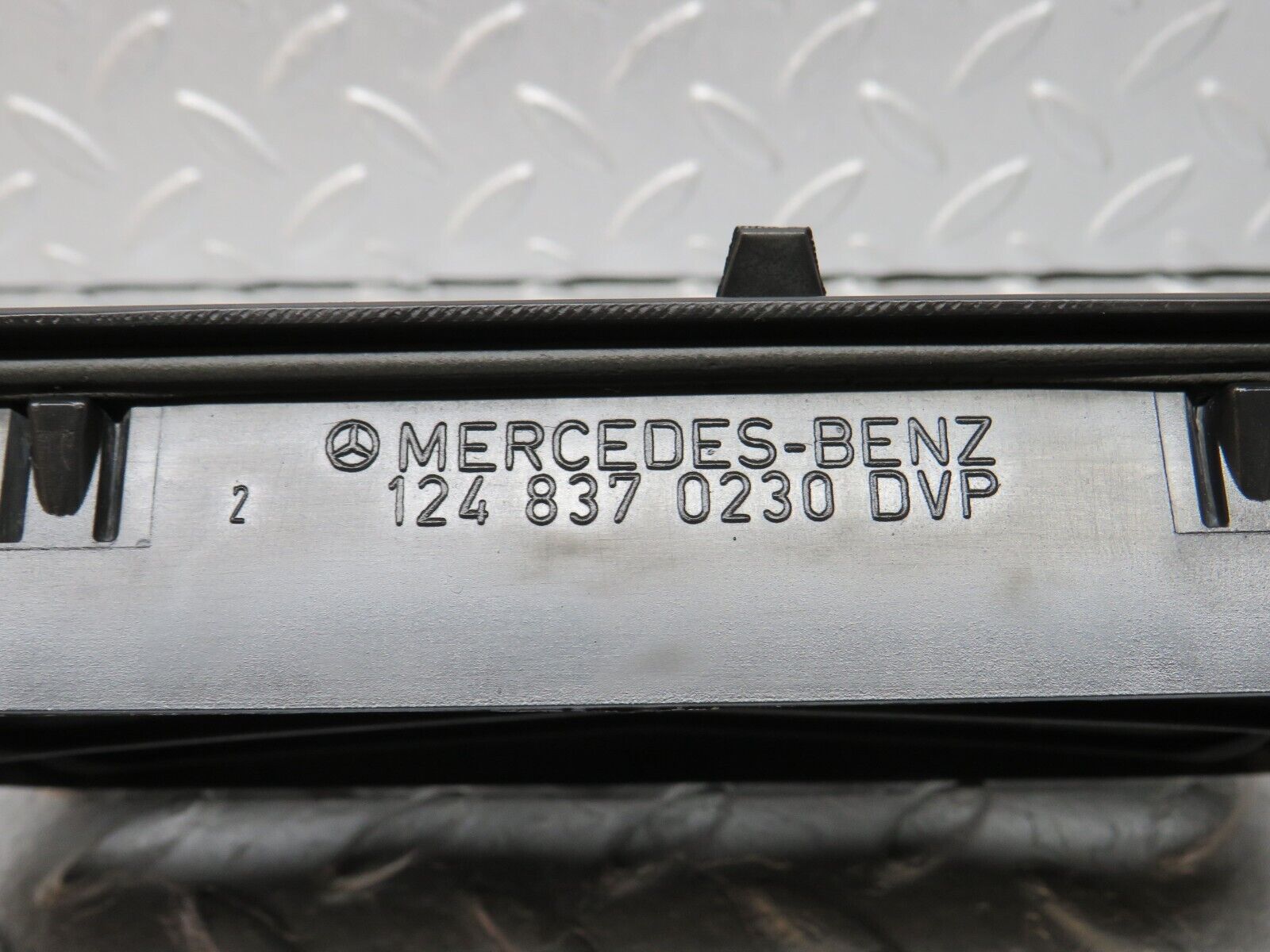 38271 Mercedes-Benz R129 280SL Coupe Air Intake Vent 1248370230